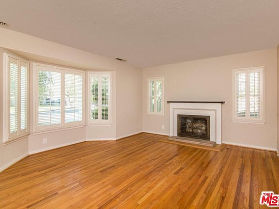 3rd image of 2710 Bagley Ave