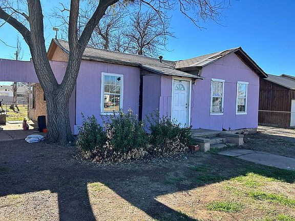 2nd image of 903 W 8th St