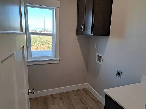 348 S 2300 W — Photo 15