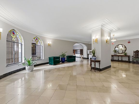 3rd image of 5838 S Stony Island Ave #5E