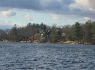 16 Hemlock Ave, Newton, NJ 07860