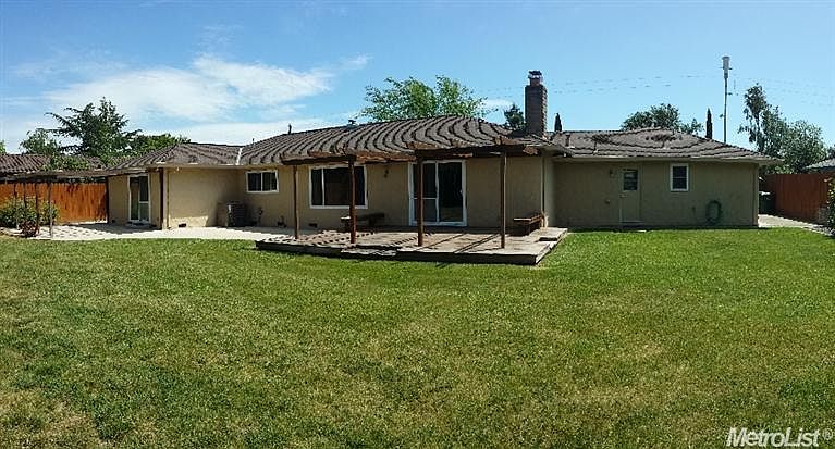 1st image of 865 E Kristen Ct