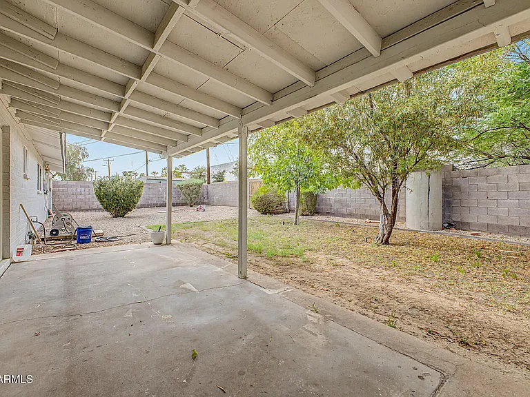 950 E Lilac Dr — Photo 28