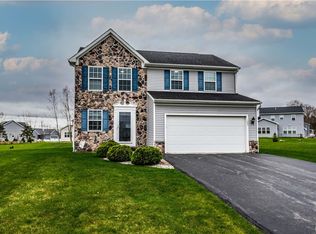 103 Forest View Ln, Minoa, NY 13116