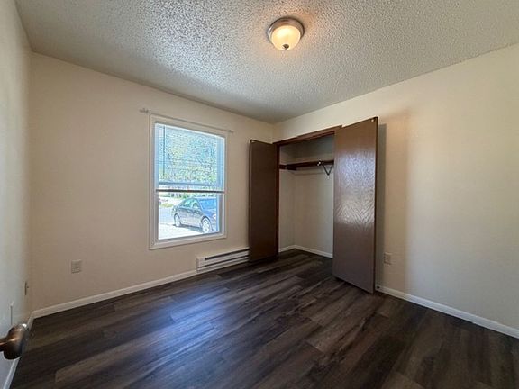4th image of 163 E Main St APT 2