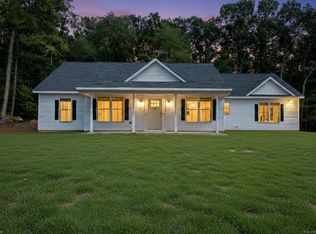 3 Ella Ct, East Haddam, CT 06423