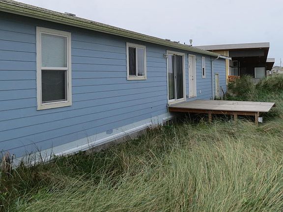 4th image of 13 NW Oceania Dr