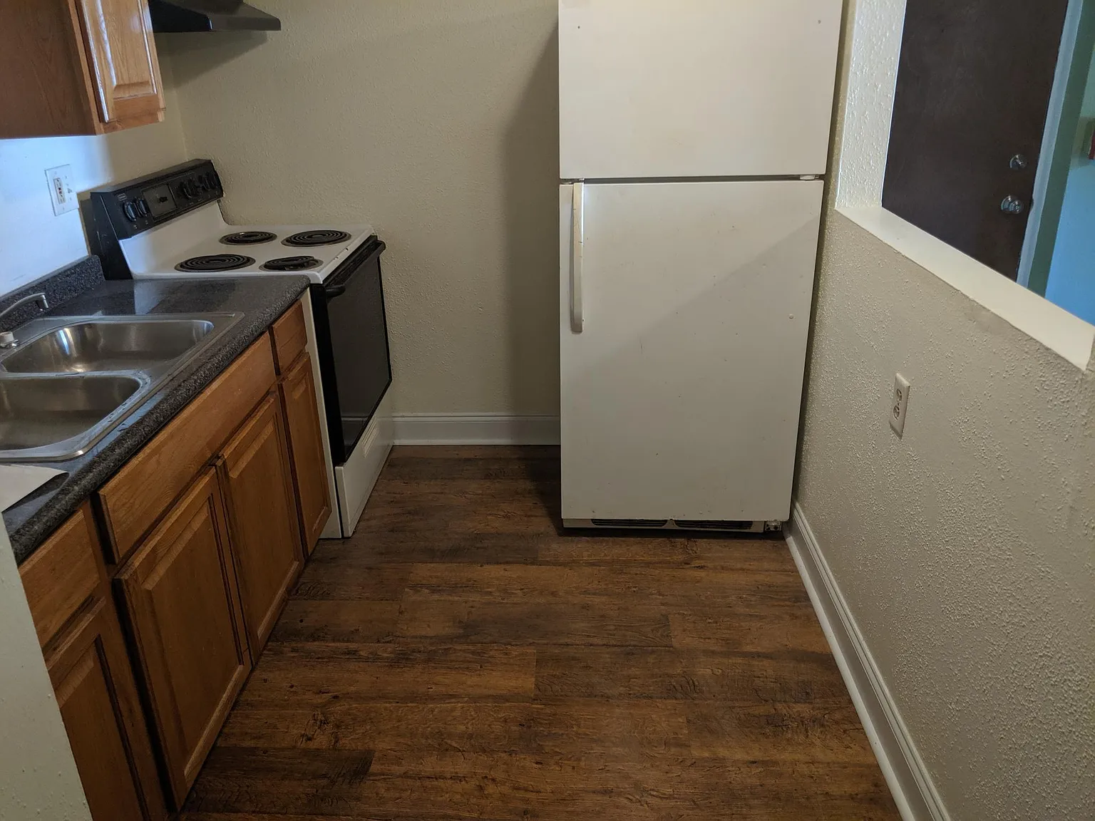 514 Valley Rd — Photo 3