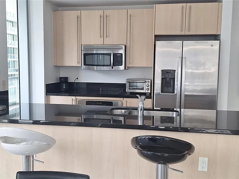 1111 SW 1st Ave #2419 — Photo 7