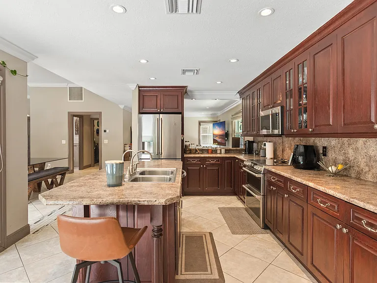 4050 NW 7th Ln — Photo 44