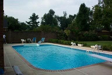 2nd image of 909 Chinoe Rd