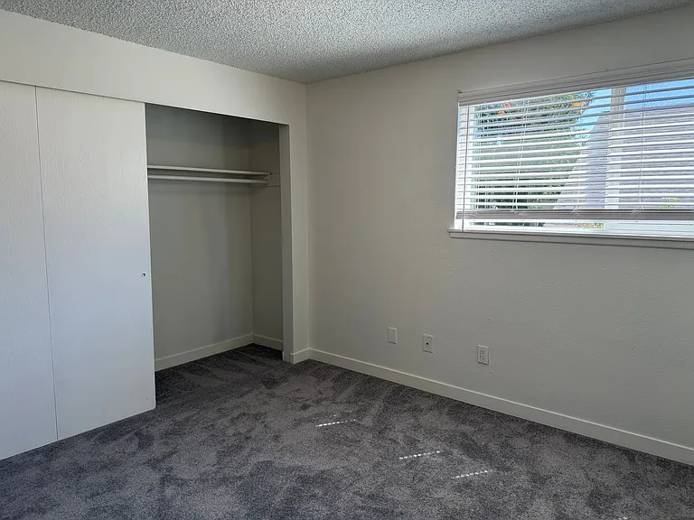 Prestige Townhomes: Stylish 2-Bedroom Living in the Heart of Puyallup — Photo 34
