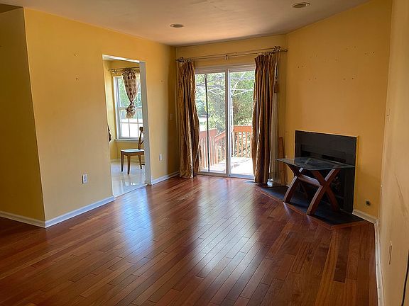 2nd image of 3 Dina Ln #2803