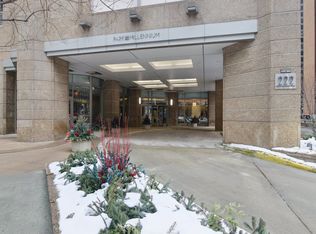 222 N Columbus Dr APT 711, Chicago, IL 60601