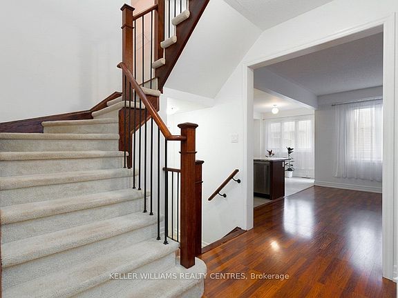 2nd image of 18 Hutton Cres