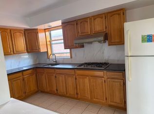 43-20 216th St #3F, Bayside, NY 11361