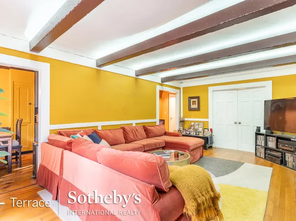 150 Burns Street image 6 of 29