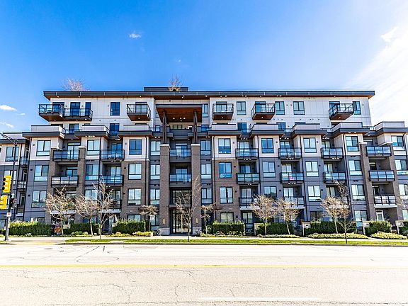 2nd image of 700 Clarke Rd #505