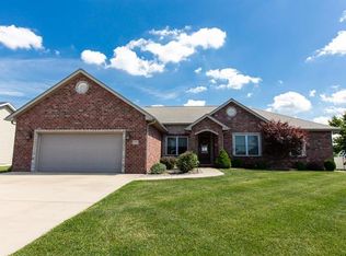 9706 Winchester St, Mascoutah, IL 62258