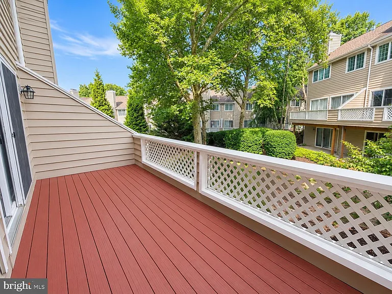 84 Andover Ct — Photo 16
