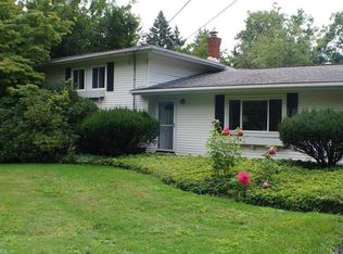 9187 Pekin Rd, Novelty, OH 44072