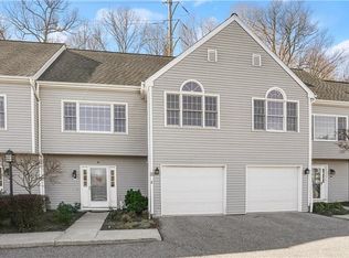 120 Prospect St APT 38, Ridgefield, CT 06877