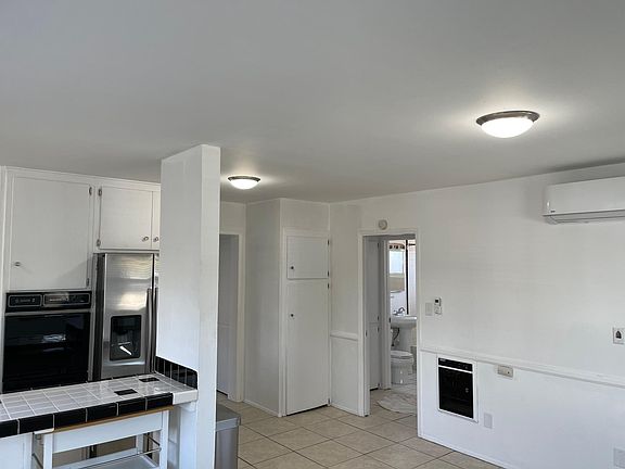 4th image of 364 16th Pl