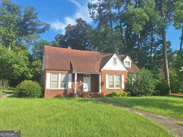 231 Fair St, Baxley, GA 31513