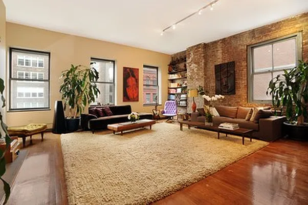 Sold by Citi Habitats | media 20