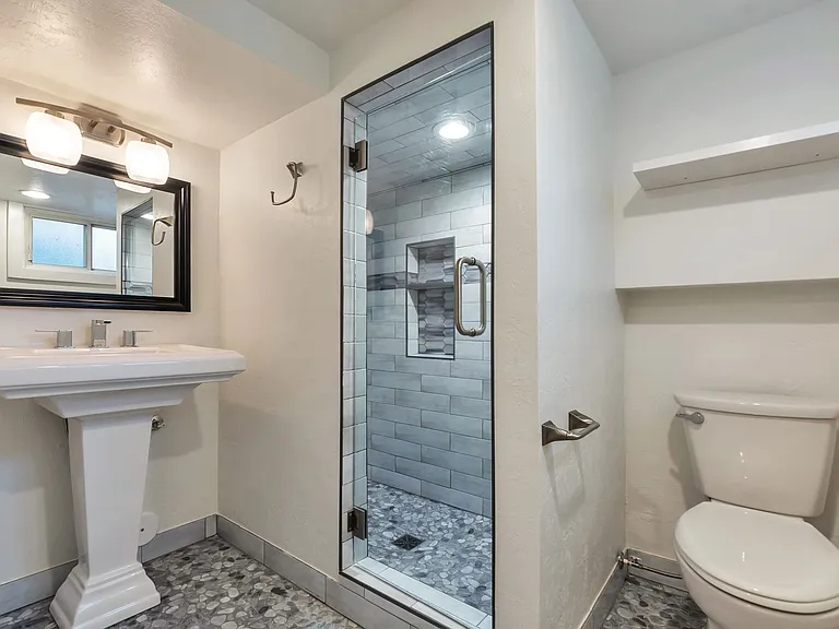 4858 S Viewmont St — Photo 49