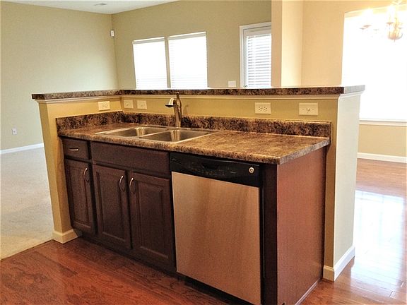 5th image of 5920 Marsh Cir