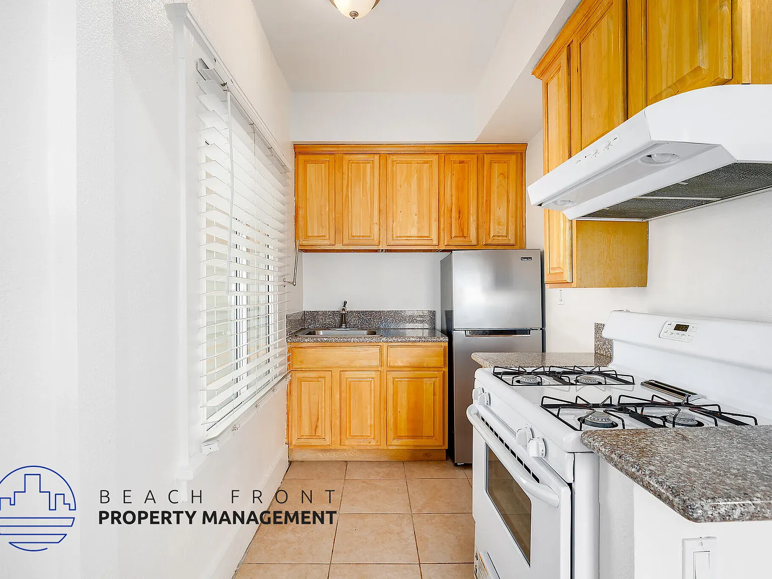 463 South Hartford Ave. — Photo 2