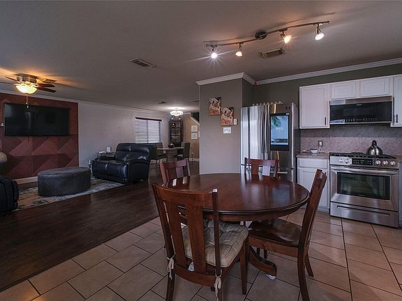 5th image of 614 Pinto Springs Ln