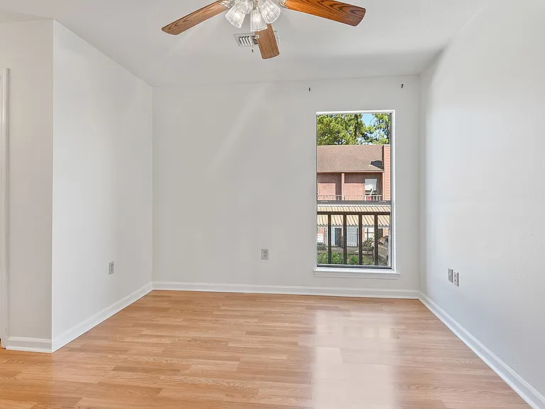 956 Ridgepoint Ct #15C — Photo 5