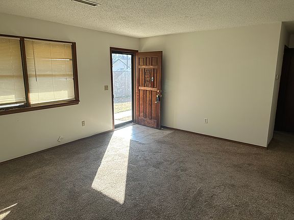 3rd image of 137 S Gordon Ave #137