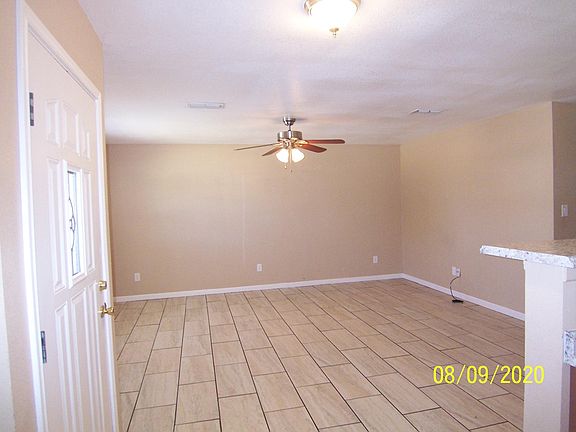 2nd image of 213 W 48th St