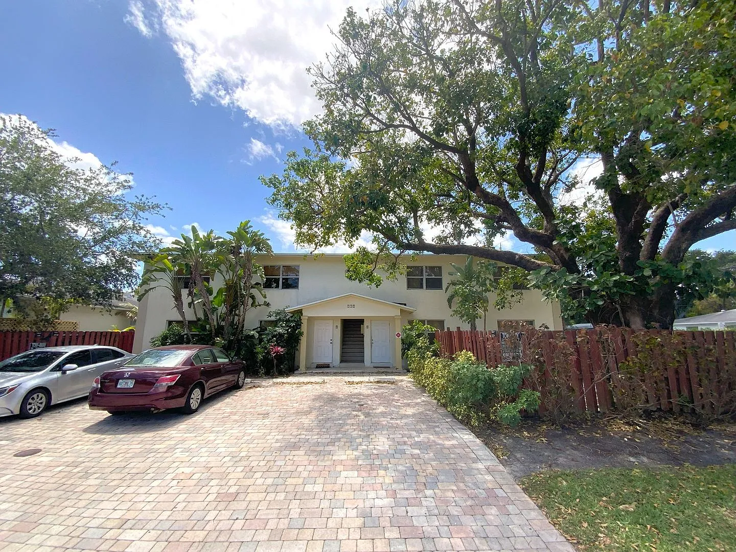 Charming 2BR Condo in Fort Lauderdale — Photo 2