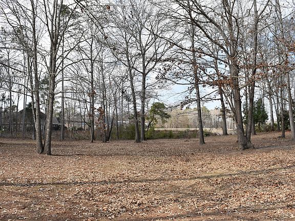 3rd image of 50 N Lake Cir