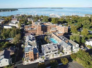 15 Church St #W304, Sag Harbor, NY 11963
