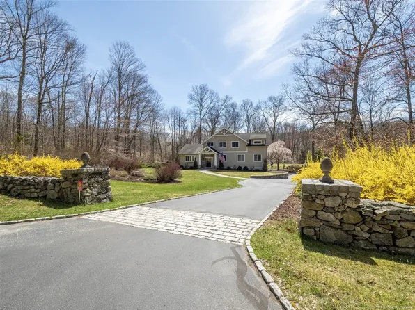 99 Twin Oak Lane, Wilton, CT 06897