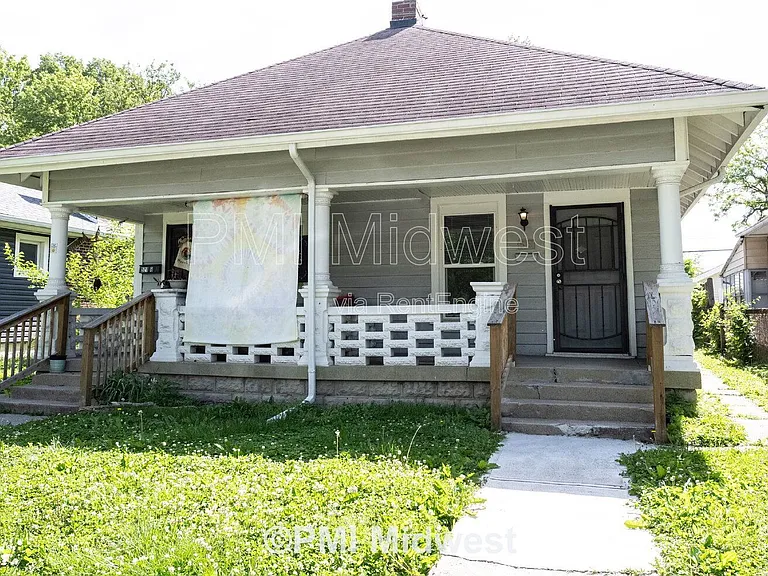 521 N Gladstone Ave #B — Photo 1