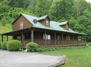 216 Natures Trl, Bakersville, NC 28705