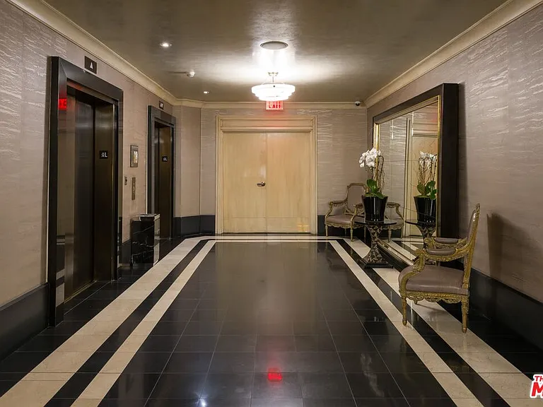 1645 Vine St #309 — Photo 36