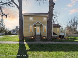 801 N Clinton Ave, Saint Johns, MI 48879