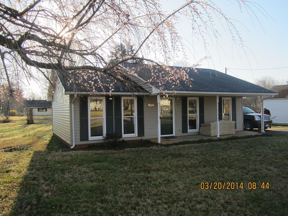 1st image of 904 W Lee Ave