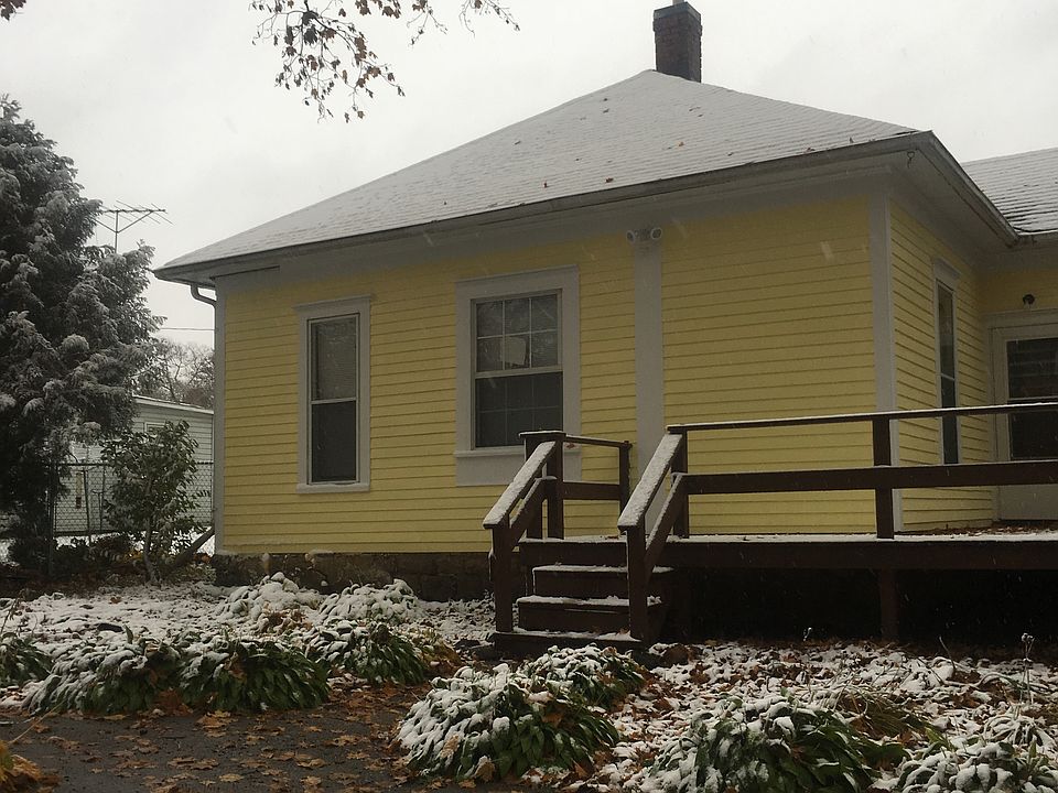1st image of 207 N Hawkeye Ave
