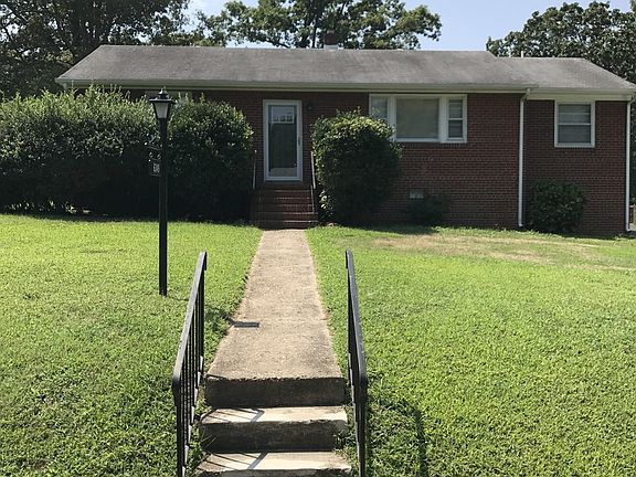3rd image of 6349 Glyndon Ln