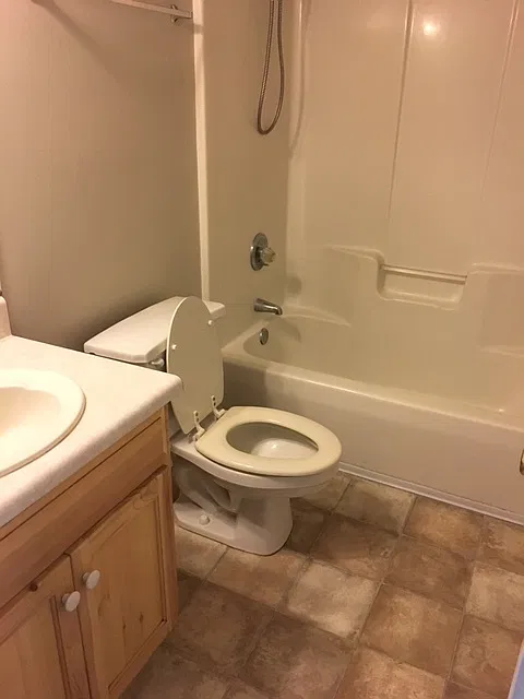 4 Bedroom in Lowndes County — Photo 2