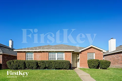 2447 Mallory Ln Photo 1