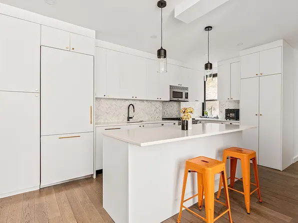 215 W 78th St APT 2C, Manhattan, NY 10024